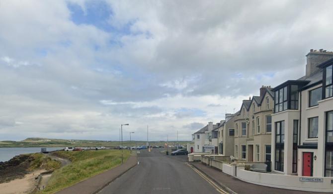 Regulate holiday home ‘wild west’