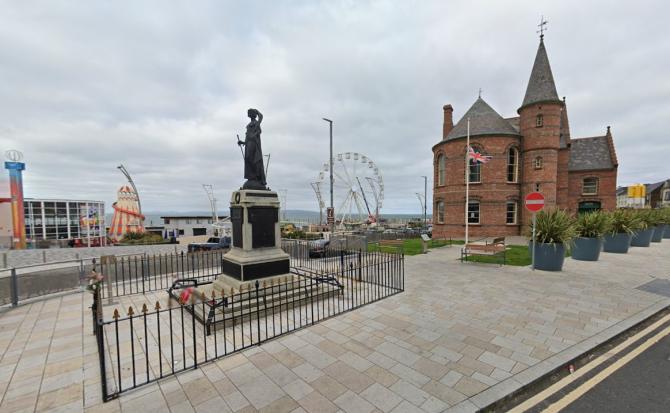 Concerns expressed over temporary trading pitches at war memorials