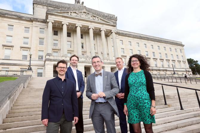 Space technology initiative to help tackle blue-green algae blooms - Muir