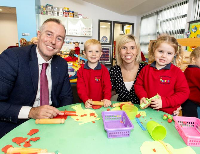Givan welcomes pre-schools expanding to full-time provision