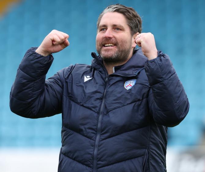 Bannsiders bounce back on derby day
