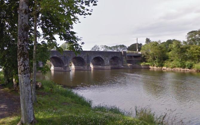 Council to seek compensation for traders over bridge closure 