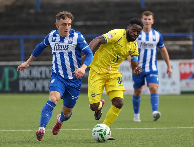 Four-midable Bannsiders ease past Dungannon Swifts challenge