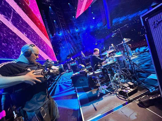 Mark's Morning Glory with Oasis!